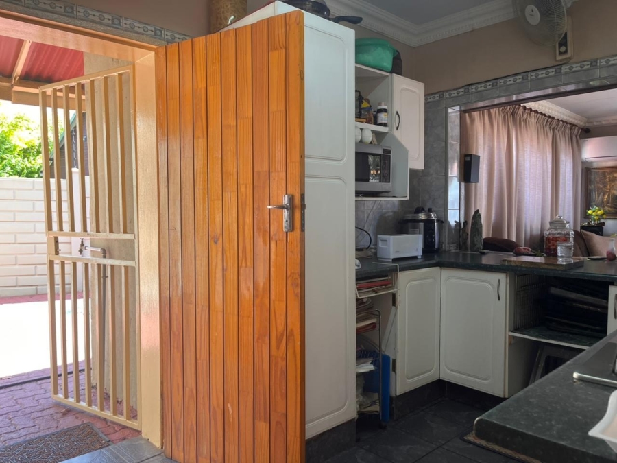 3 Bedroom Property for Sale in Geelhoutpark North West